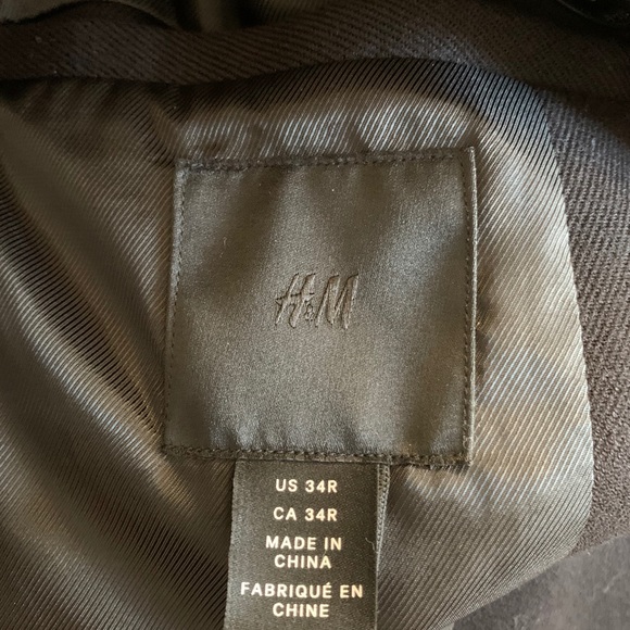 H&M men’s black pea coat size 34r fits a S/M - Picture 2 of 3